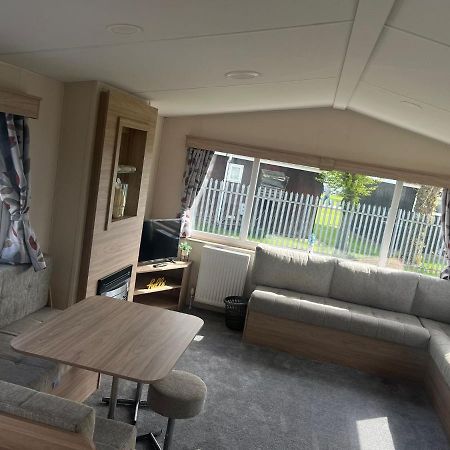 Kings Caravan Park Chapel Saint Leonards Buitenkant foto