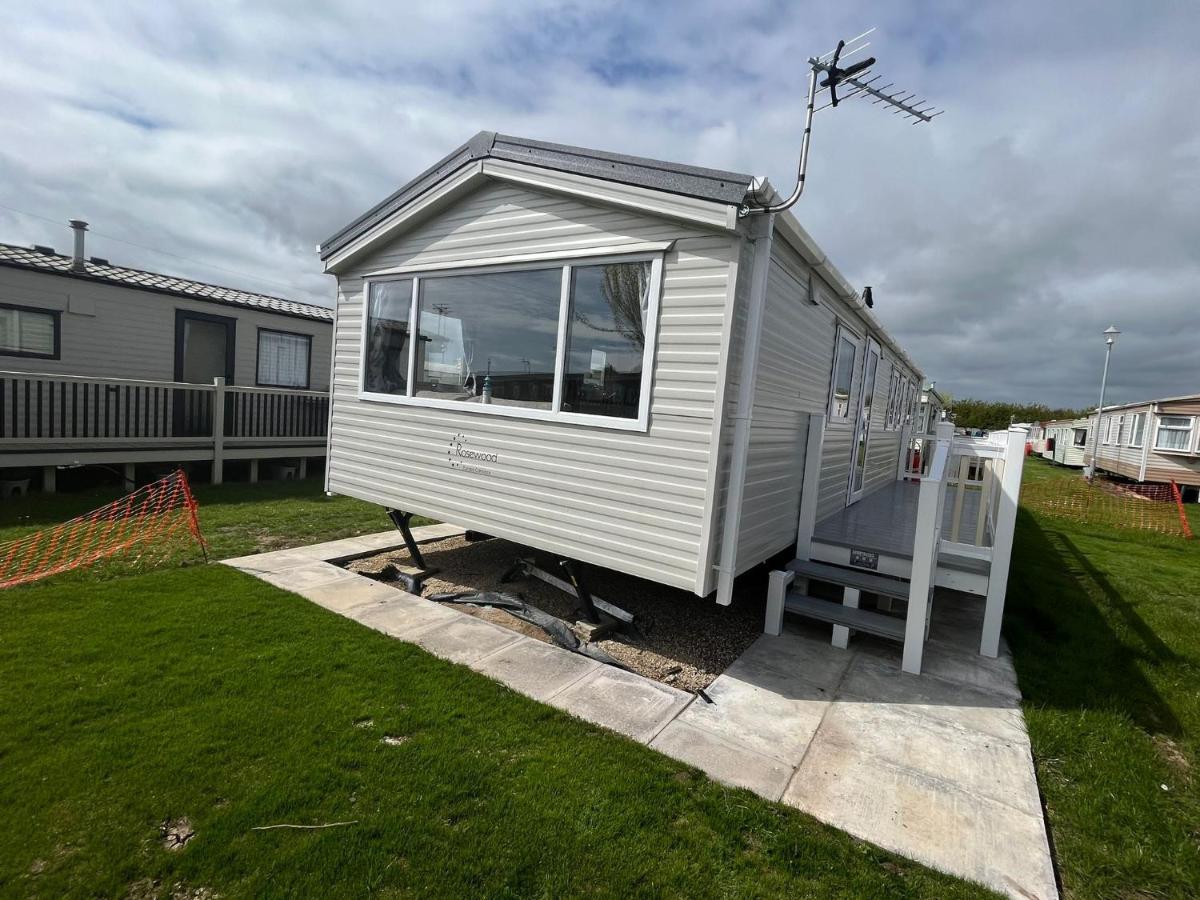 Kings Caravan Park Chapel Saint Leonards Buitenkant foto