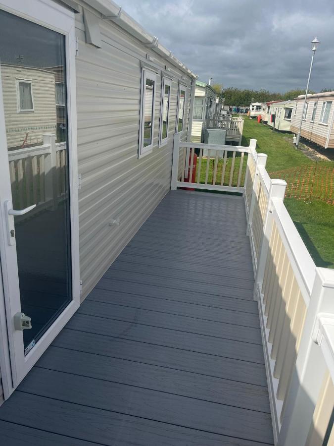 Kings Caravan Park Chapel Saint Leonards Buitenkant foto